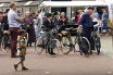 Aankomst van de Historische Fietsgroep Noord op Ring Zuid