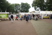Informatiestand imkervereniging en andere stands op de Apiplaza